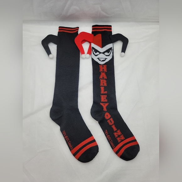 DC Comics Harley Quinn Knee High Socks (Size 4-10) - Picture 3 of 5